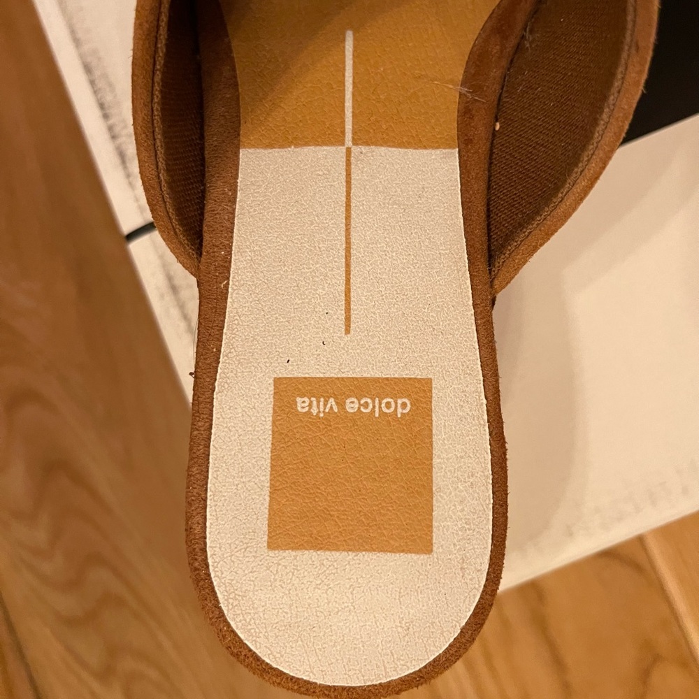 Clogs - Picture 3 of 3